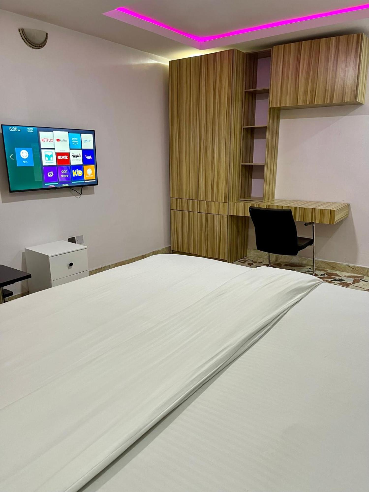 Weena Hotel & Resort Лаґос Екстер'єр фото